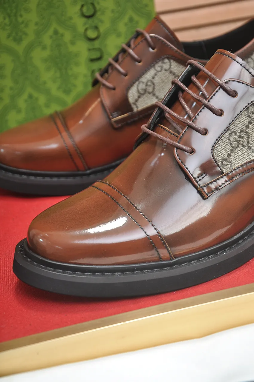 Men's shoes💰540💶Italy's top luxury men's shoe giant (GUCCI) (Gucci) (full cowhide lining) new arrival🍃Original European style🔰 Pleasant to the eye😍In order to make the shoes more durable and non-deformable🌀The production continues to follow traditional methods but there is still no lack of innovation💪Choose original sheepskin for the leather♻️ Smooth and natural And extra bright ⭐Made of imported cowhide, the first choice of rich people 38-45 (45 customized)